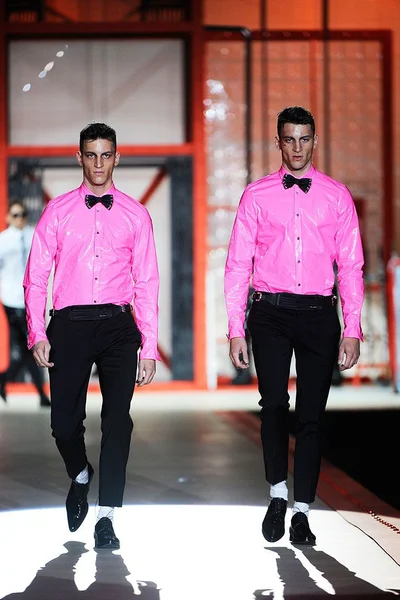 Look 5